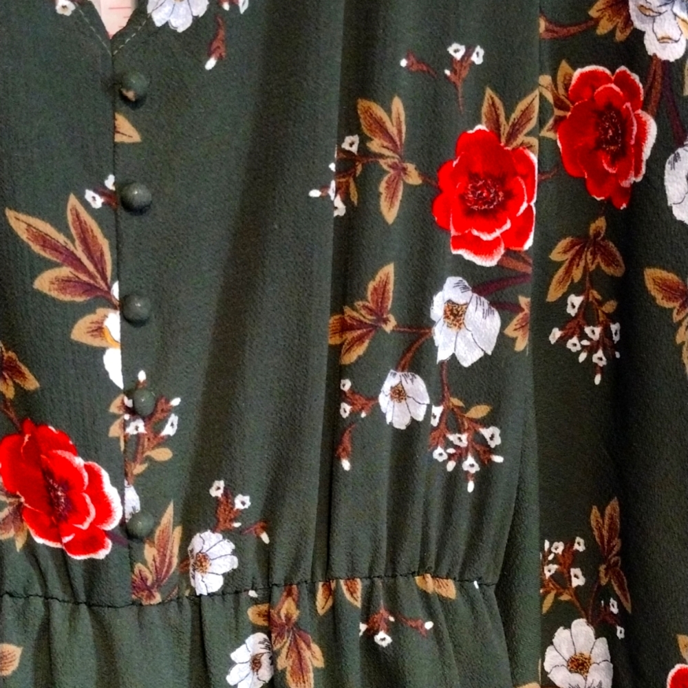 SIMPLEE FLORAL DRESS